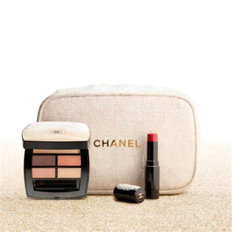 chanel コスメ セット|【シャネル×クリスマスコフレ2024】ポーチ付きのメイクセット .